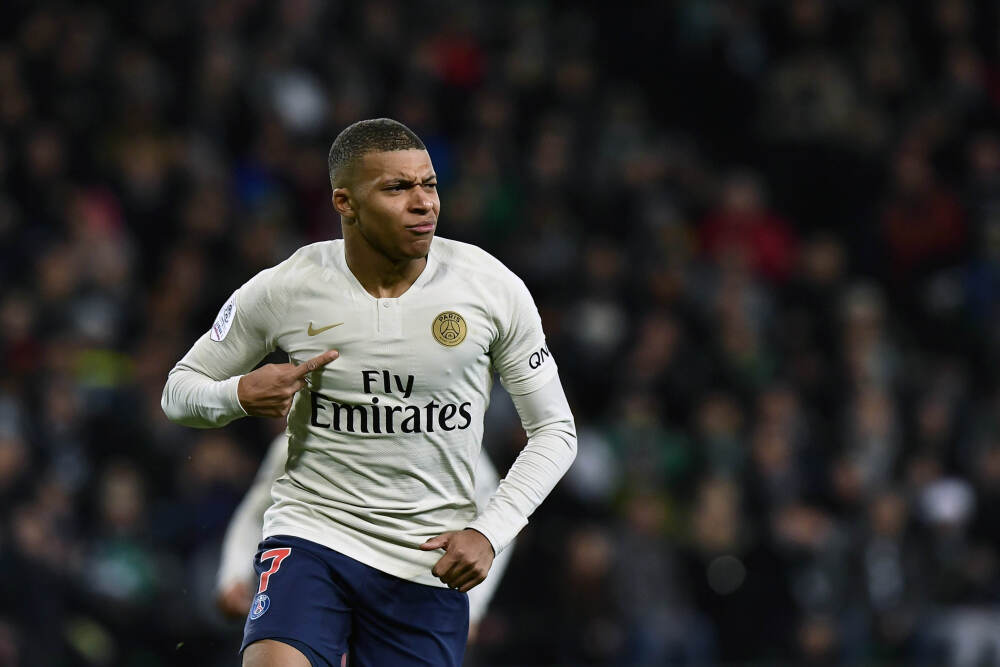 中国造背包大小机器人亮相 人人可创作的“具身智能背包实验室”时代来了丨2026CES·国货之光